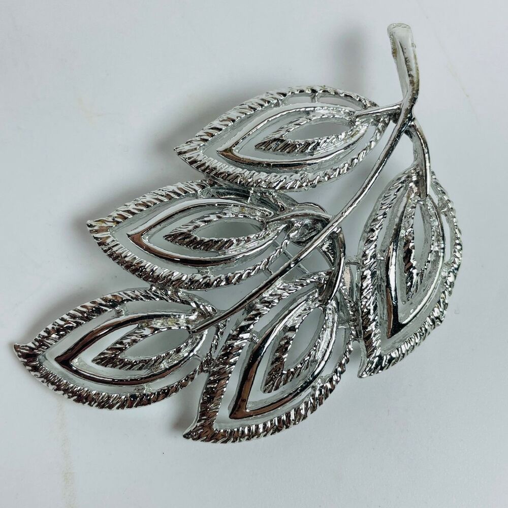 Sarah Coventry Leaf Brooch Pin 2.5" Silver Tone Openwork Vintage Jewelry